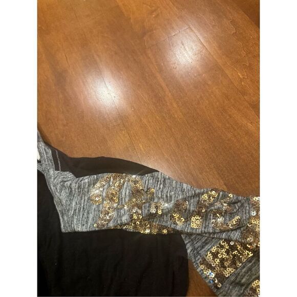 Woman’s Victoria’s Secret pink bling top size small - Picture 2 of 4